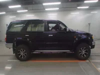 Toyota HILUX SURF лот № 30348 оценка 3.5  с аукциона в Японии 2