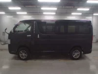 Toyota HIACE VAN лот № 30385 оценка 3.5  с аукциона в Японии 3