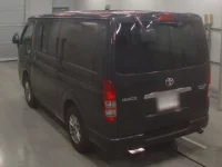 Toyota HIACE VAN лот № 30385 оценка 3.5  с аукциона в Японии 5
