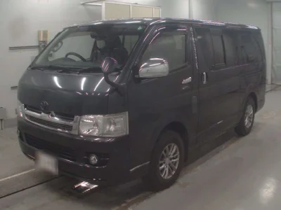 Toyota HiAce Van