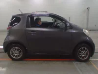Toyota IQ лот № 10181 оценка 4  с аукциона в Японии 2