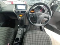 Toyota IQ лот № 10181 оценка 4  с аукциона в Японии 8