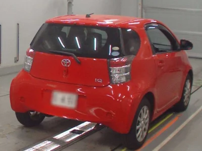 Toyota iQ