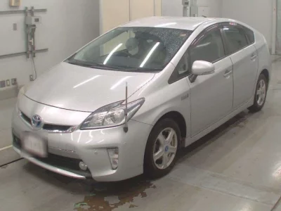 Toyota PRIUS PHV  с аукциона в Японии