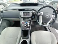 Toyota PRIUS PHV лот № 10243 оценка 3.5  с аукциона в Японии 8