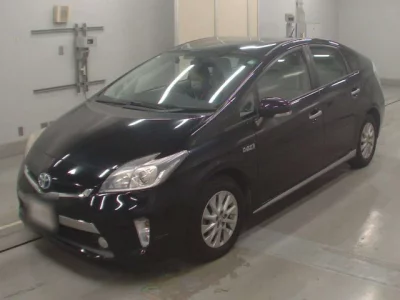 Toyota PRIUS PHV  с аукциона в Японии