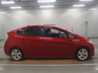 Toyota Prius лот № 30093 оценка R  с аукциона в Японии 2