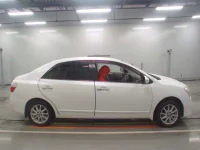 Toyota PREMIO лот № 30101 оценка 4  с аукциона в Японии 2