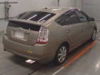 Toyota Prius лот № 30231 оценка 3.5  с аукциона в Японии 1