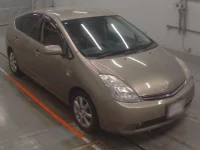 Toyota Prius лот № 30231 оценка 3.5  с аукциона в Японии 4