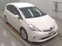 Toyota PRIUS ALPHA лот № 30064 оценка RA  с аукциона в Японии 4
