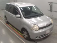 Toyota SIENTA лот № 10188 оценка 3.5  с аукциона в Японии 4
