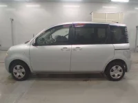 Toyota SIENTA лот № 10188 оценка 3.5  с аукциона в Японии 3