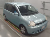 Toyota SIENTA лот № 10261 оценка 4  с аукциона в Японии 4