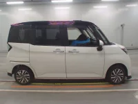 Toyota TANK лот № 30312 оценка 3.5  с аукциона в Японии 2