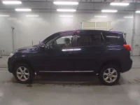 Toyota VANGUARD лот № 30028 оценка 3.5  с аукциона в Японии 3