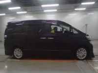 Toyota VELLFIRE лот № 30074 оценка 3.5  с аукциона в Японии 2