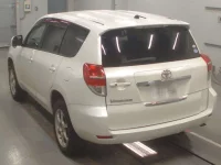 Toyota VANGUARD лот № 30218 оценка RA  с аукциона в Японии 5