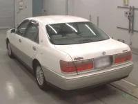 Toyota CROWN лот № 30964 оценка 4  с аукциона в Японии 5