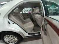 Toyota CROWN лот № 30964 оценка 4  с аукциона в Японии 9