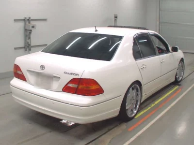 Toyota CELSIOR  с аукциона в Японии