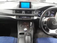 Lexus CT лот № 30271 оценка 4  с аукциона в Японии 8