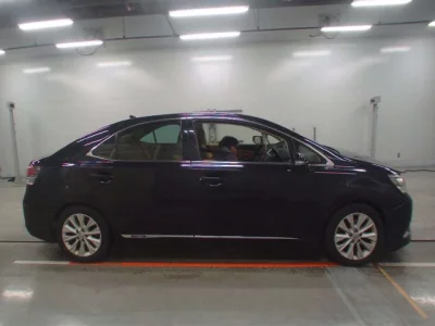 Lexus HS  с аукциона в Японии