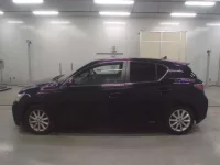 Lexus CT лот № 30451 оценка 3  с аукциона в Японии 3