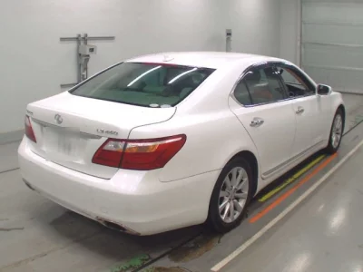 Lexus LS460L