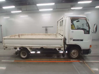 Nissan ATLAS  с аукциона в Японии