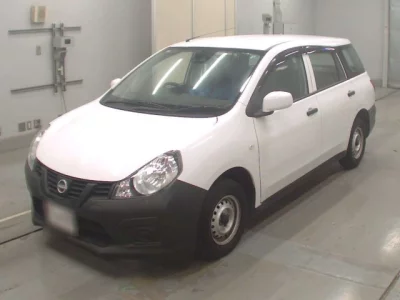 Nissan AD