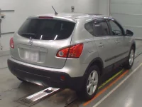 Nissan DUALIS лот № 30139 оценка 4  с аукциона в Японии 1