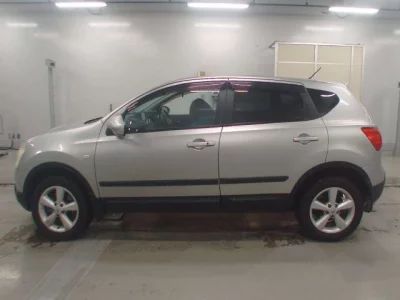 Nissan DUALIS  с аукциона в Японии