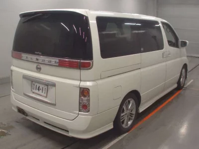 Nissan Elgrand