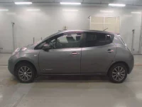 Nissan LEAF лот № 10238 оценка 3  с аукциона в Японии 3