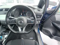 Nissan LEAF лот № 30163 оценка 4  с аукциона в Японии 6