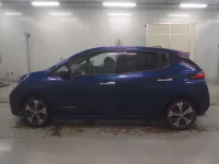 Nissan LEAF лот № 30163 оценка 4  с аукциона в Японии 3