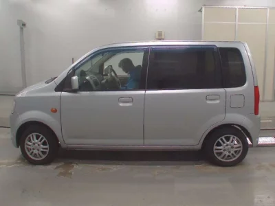 Nissan Otti