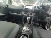 Nissan NOTE лот № 10285 оценка 3.5  с аукциона в Японии 8