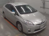 Toyota Prius лот № 30842 оценка 3  с аукциона в Японии 4