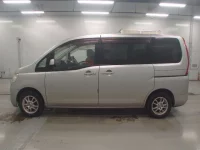 Nissan SERENA лот № 10034 оценка 4  с аукциона в Японии 3