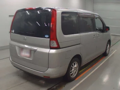 Nissan SERENA  с аукциона в Японии