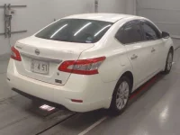 Nissan SYLPHY лот № 30166 оценка 3.5  с аукциона в Японии 1