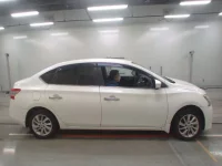 Nissan SYLPHY лот № 30166 оценка 3.5  с аукциона в Японии 2