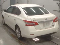 Nissan SYLPHY лот № 30166 оценка 3.5  с аукциона в Японии 5