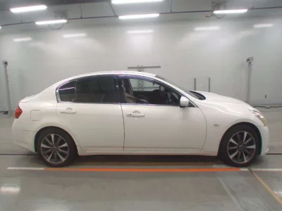 Nissan Skyline