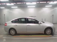 Nissan TEANA лот № 10284 оценка 4  с аукциона в Японии 2