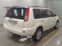 Nissan X-TRAIL лот № 10056 оценка 3.5  с аукциона в Японии 1