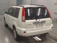 Nissan X-TRAIL лот № 10056 оценка 3.5  с аукциона в Японии 5