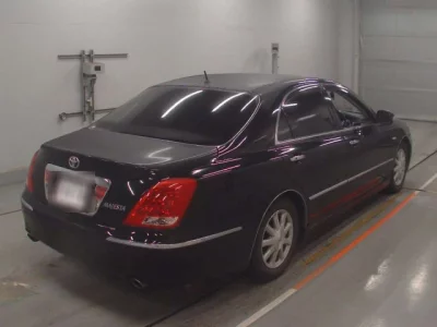 Toyota CROWN  с аукциона в Японии